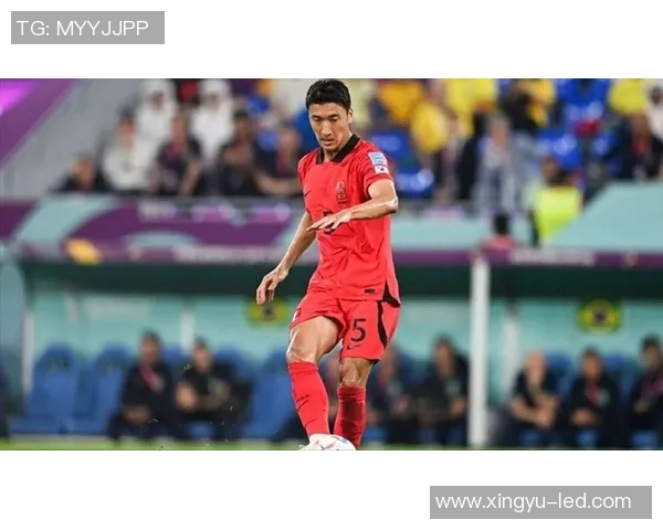 足坛岁月传奇再聚首老将携手上演经典怀旧友谊赛