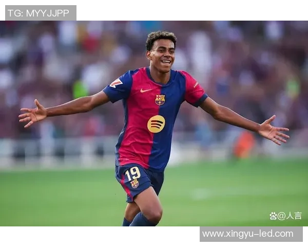 足球历史三大球星排名揭晓 谁将登顶足坛传奇之巅